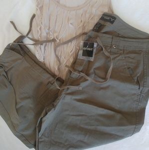 NWT Lane Bryant Cargo Capris